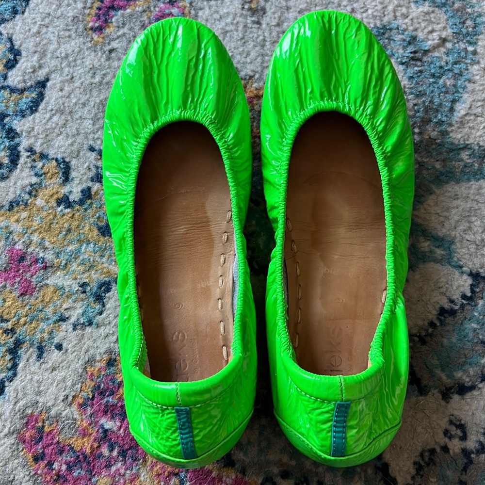 Galactic Green Tieks
